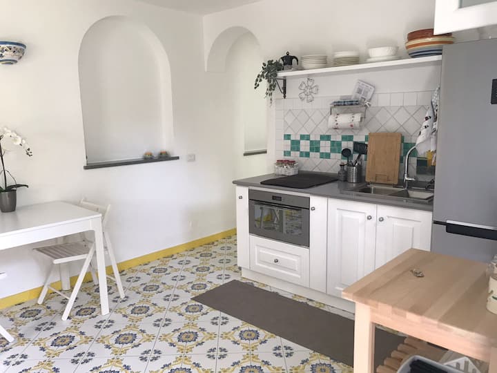 Accogliente E Luminosa Casa Con Giardino - Anacapri