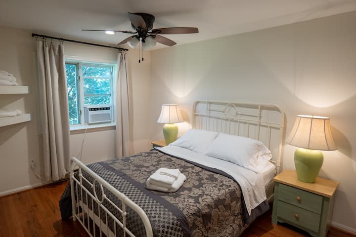 Dhoma e gjumit 2, krevati dopio "queen"