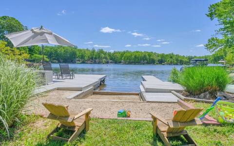 Family Friendly Lake Front Home!