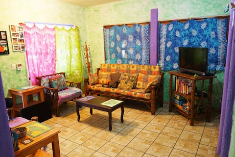 Popular Airbnb listing: CasaCrayola 2BR home downtown Zihua!An experience! in Zihuatanejo
