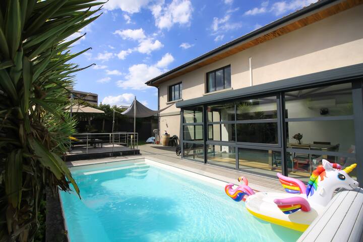 Maison familiale avec piscine gallery image 3