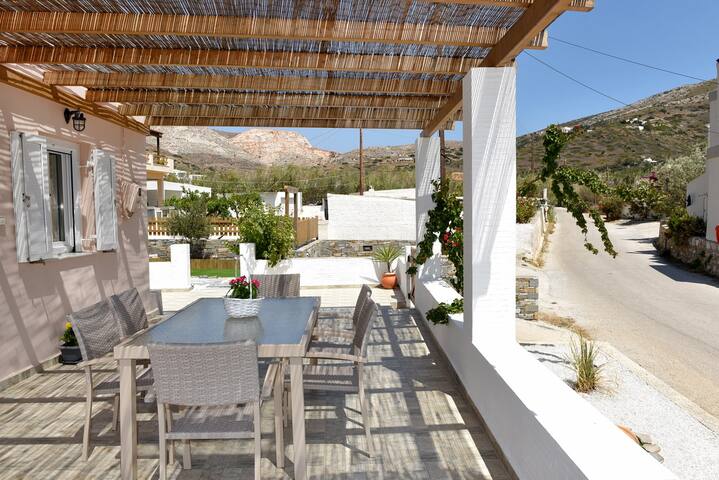 Pappou (250m from the sea ) gallery image 5