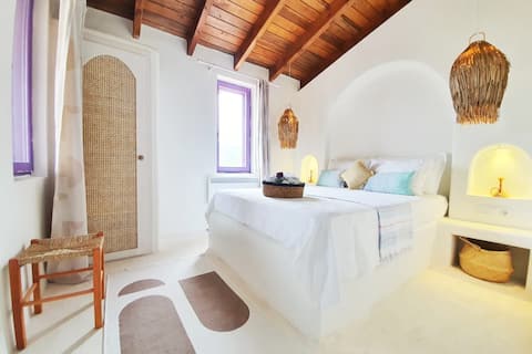 Bohemian Design House with Underfloor Heating and Fireplace
