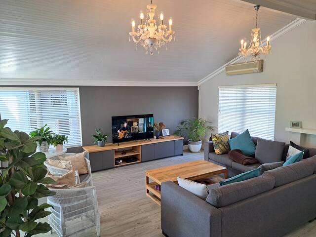 Stunning 4 bedroom spacious home! gallery image 5