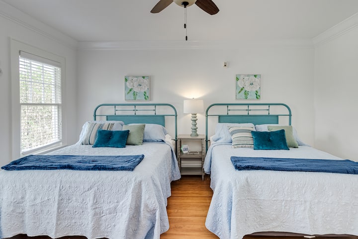 Experience a restful night's sleep. Enjoy the comfort of our cozy queen beds, enhanced by complimentary earplugs for a peaceful and undisturbed rest.