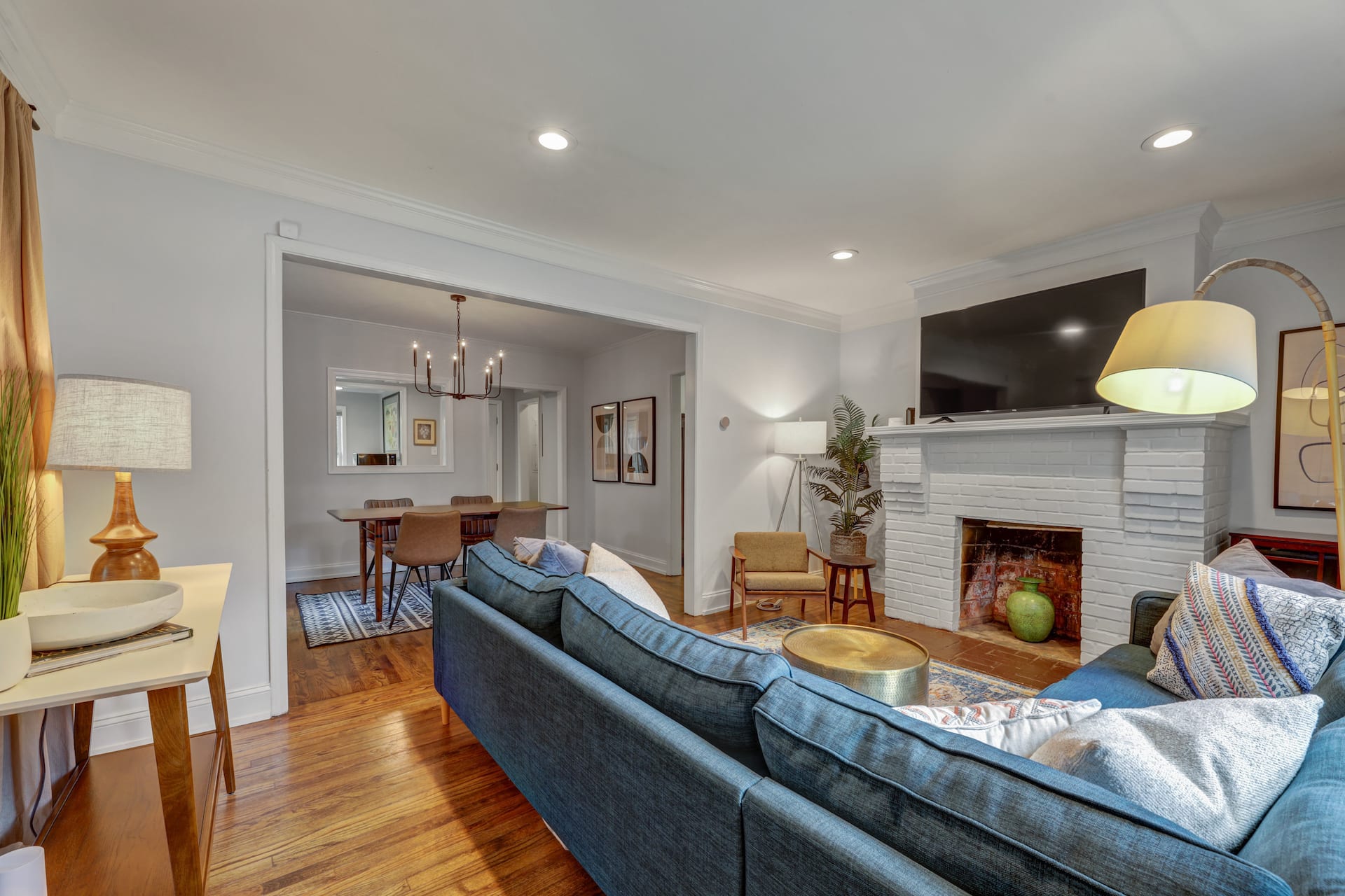 East Lake Bungalow with Home Office - Family Friendly, Pet Friendly