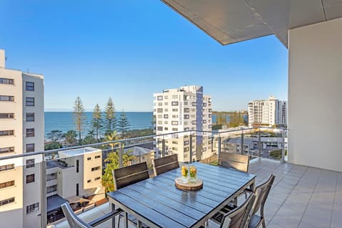 2 Bedroom Top Floor Ocean View Apartment
