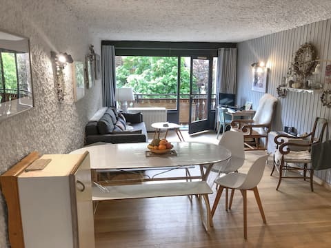 Popular Airbnb listing: Rated 3* superb apartment, refurbished 4-6 in La Chapelle D'abondance