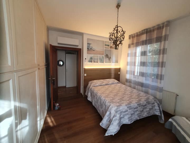 Კამერა 02