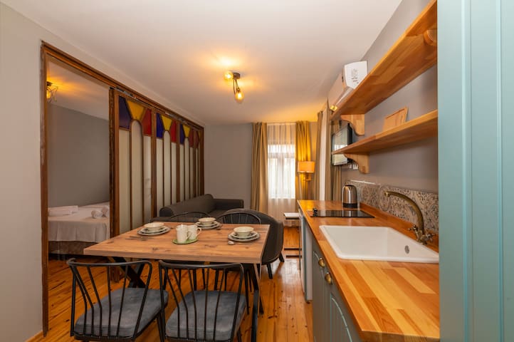 Easy access Quadra Fast wifi APT