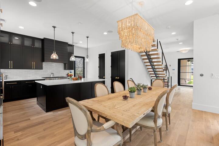 Austins Finest Modern Luxury Private Pool gallery image 3