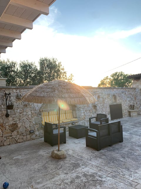 Airbnb con migliori performance: Corte Salare, with fireplace and solarium. a Castrignano Del Capo