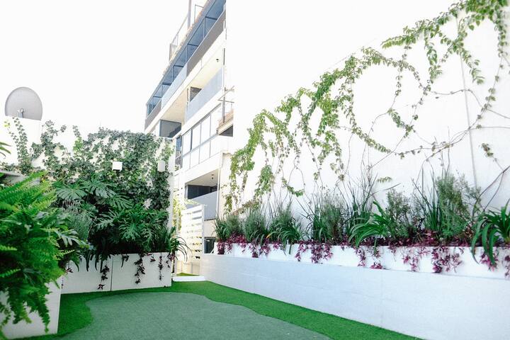 Roma Norte PH w Private Sauna, Cold Plunge, P-Pong gallery image 4