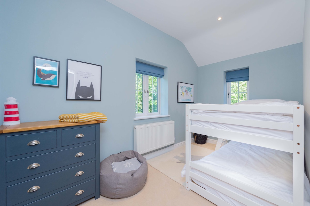 Izba s poschodovými posteľami