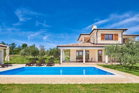 Luxury 4-bedroom villa with a pool