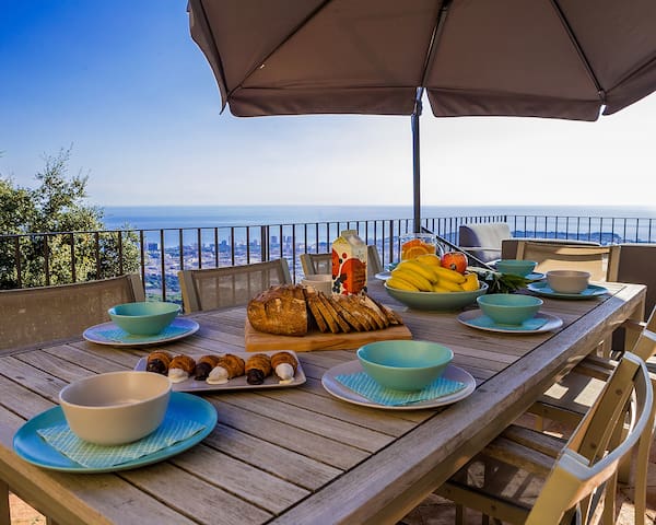 Villa Mirador with Infinity pool, stunning views gallery image 5