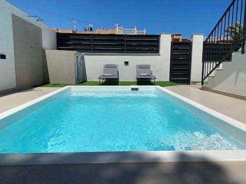 Design-Apartment Semi-Private Pool (BBQ, A/C) #2