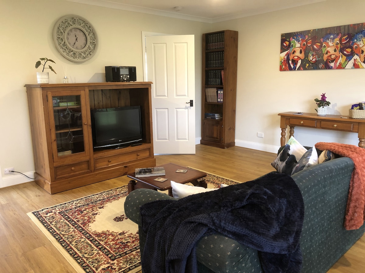 Top performing Airbnb: Nim's Cottage - Wanamara Farm in Rural City Of Benalla