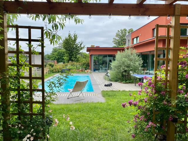 Magnifique villa lumineuse avec piscine gallery image 3