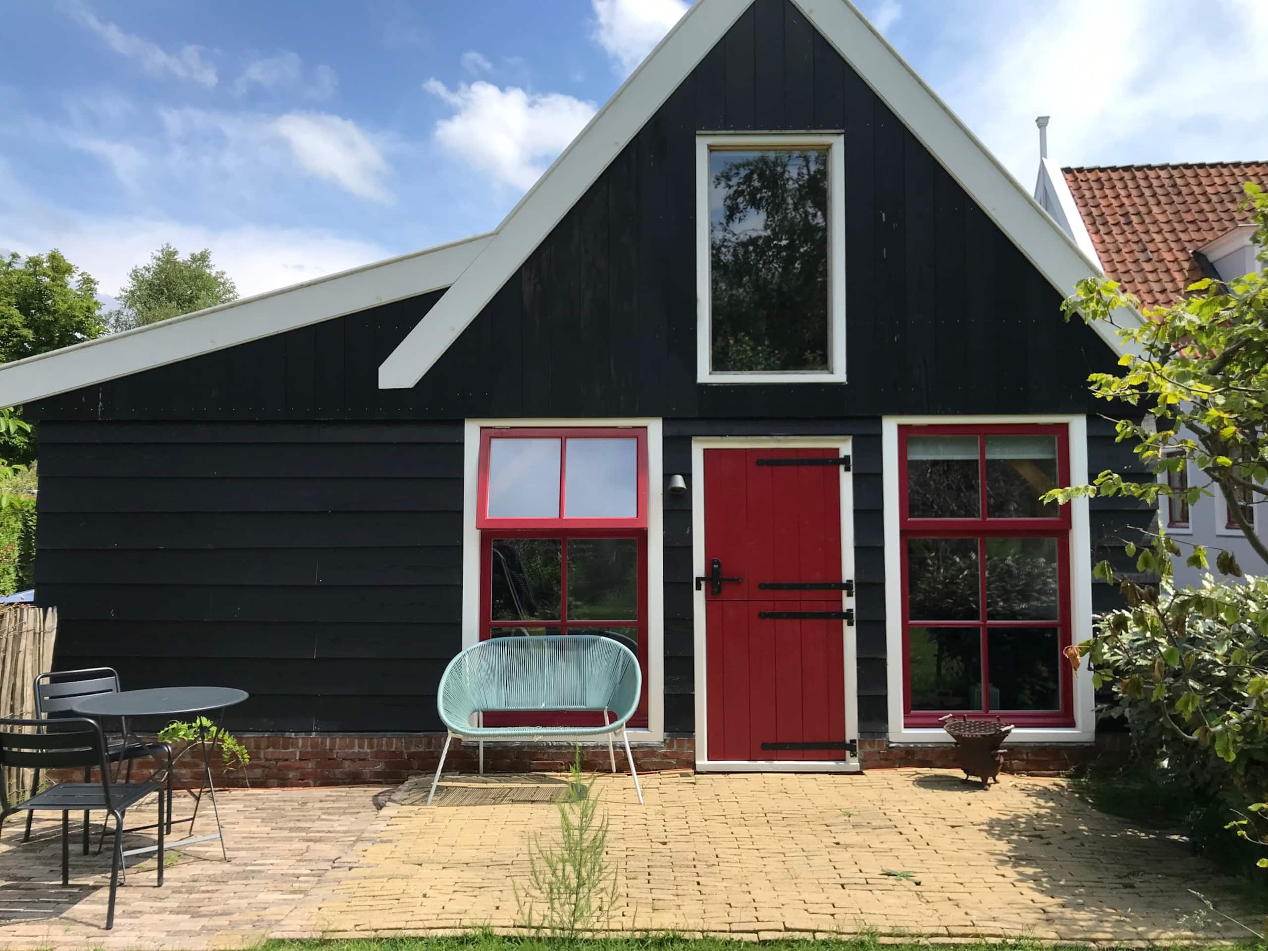 Beautiful and stylish cottage near water - Photo 3