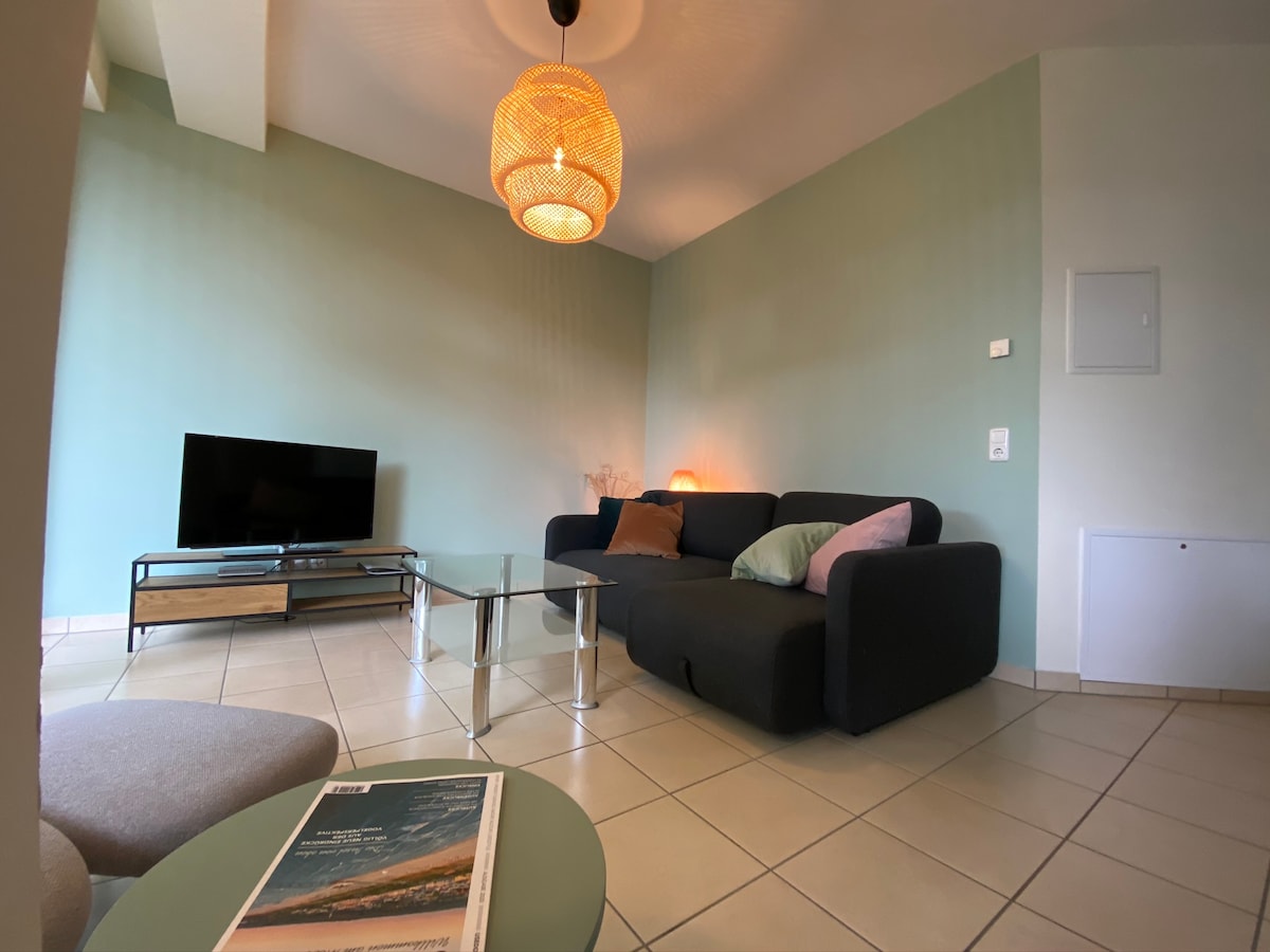 Popular Airbnb listing: Vacation rental near the beach with pool & beach chair* in Zempin