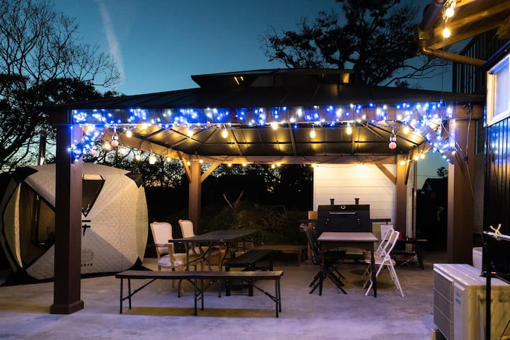 Large rental villa! Up to 25 people / Authentic karaoke / Sauna / BBQ available on rainy days…