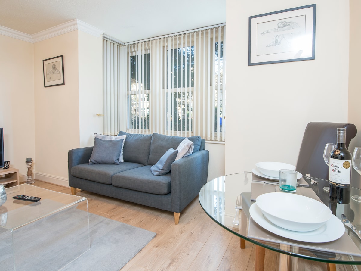 Lovely 1 bed apartment in Pontcanna with Parking! Apartments for Rent