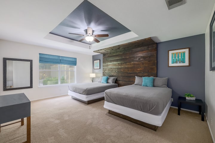 Primarna spavaća soba s dva bračna kreveta (1,6x