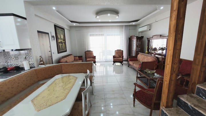 Efeler Mahallesinde Lüx Sıfır 4+1 Villa - Didim