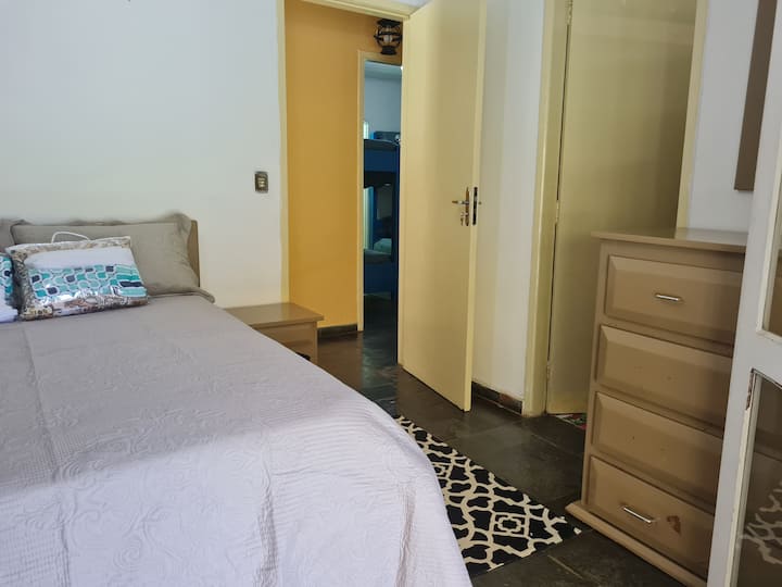 Apartmán 01 - manželská posteľ + poschodová posteľ