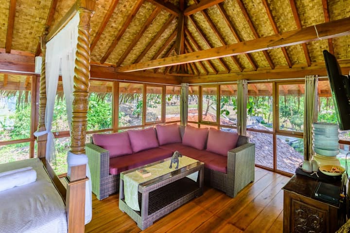 Ketapang Resort (Tree House Kaca) - Sawarna