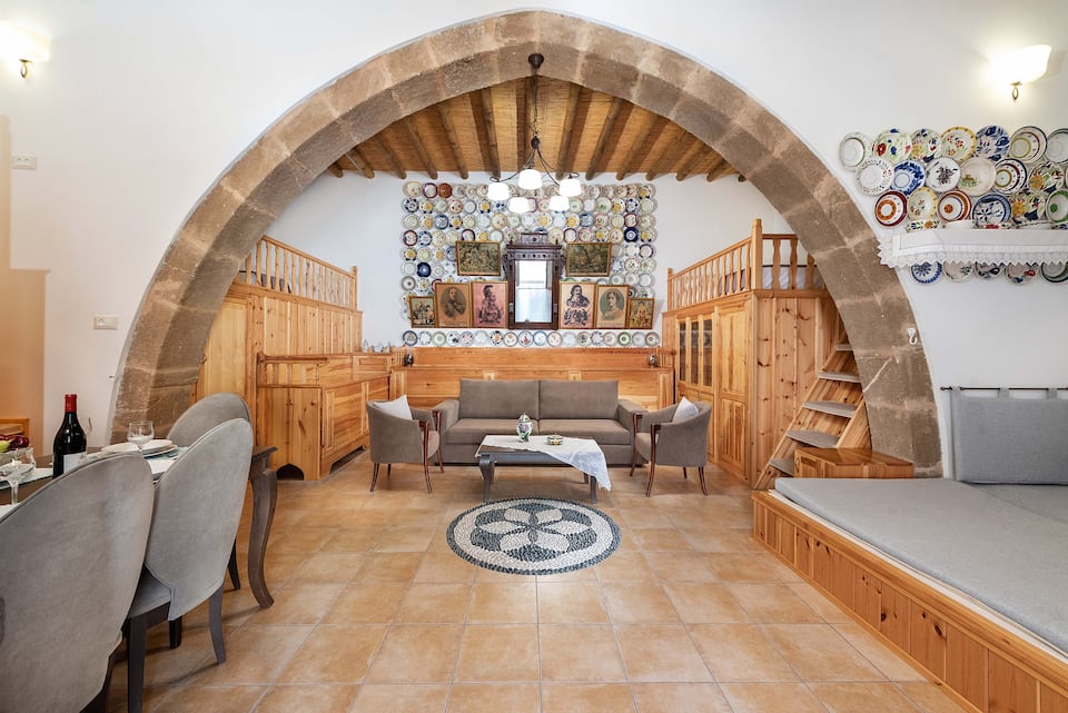 Traditional House Leventis — zdjęcie 1