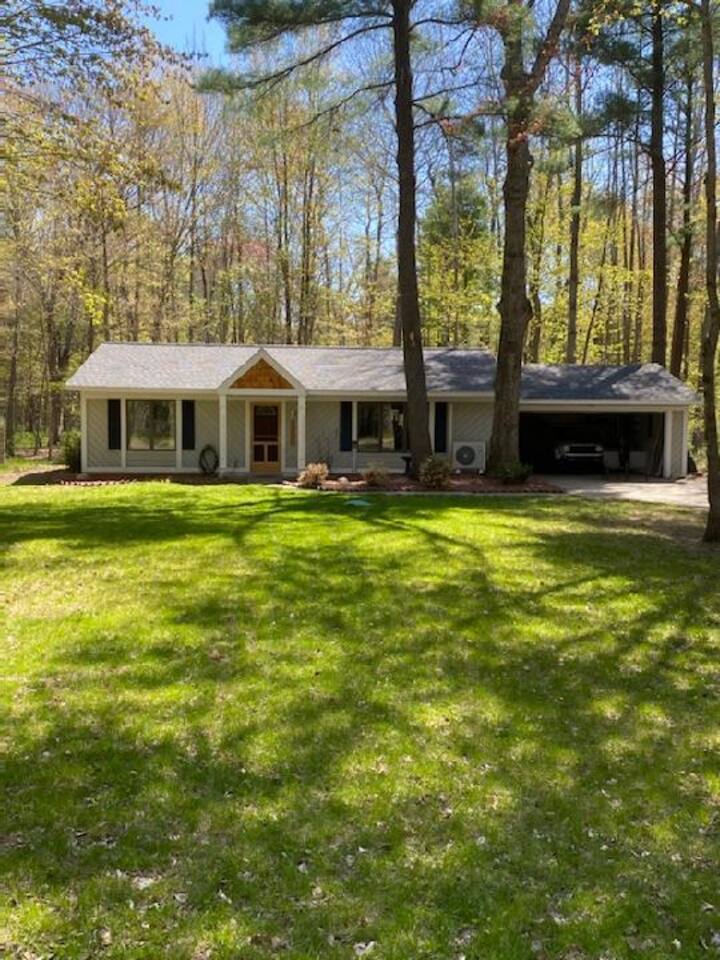 Canadian Lakes Vacation Rentals & Homes Michigan, United States Airbnb