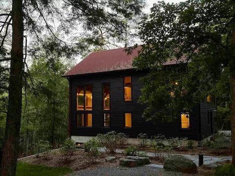 Iconic & Private Catskills Retreat - Barryville NY
