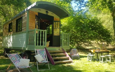 Bohemian stay at Moulin de Trévelo