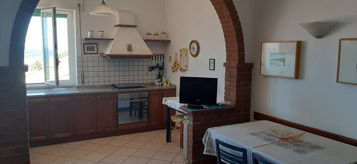 Il Balcone Sul Golfo.
30 Mt Dal Mare, In Centro. - Follonica