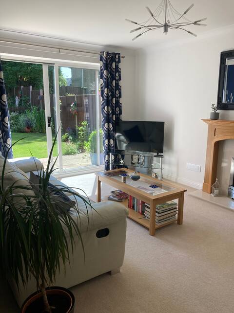 Top performing Airbnb: Spacious Family Home With Garden in King's Lynn And West Norfolk