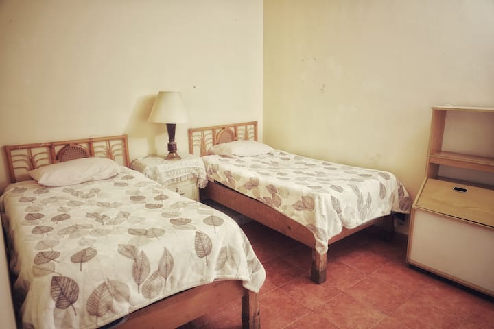 ห้องนอน 2 เตียงเดี่ยว