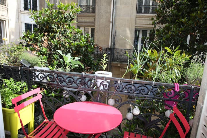 Charming apartment Butte Montmartre / Martyrs