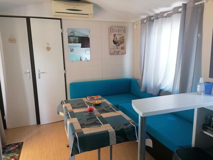Charmant Mobil Home En Campagne Avignonnaise - Vaucluse