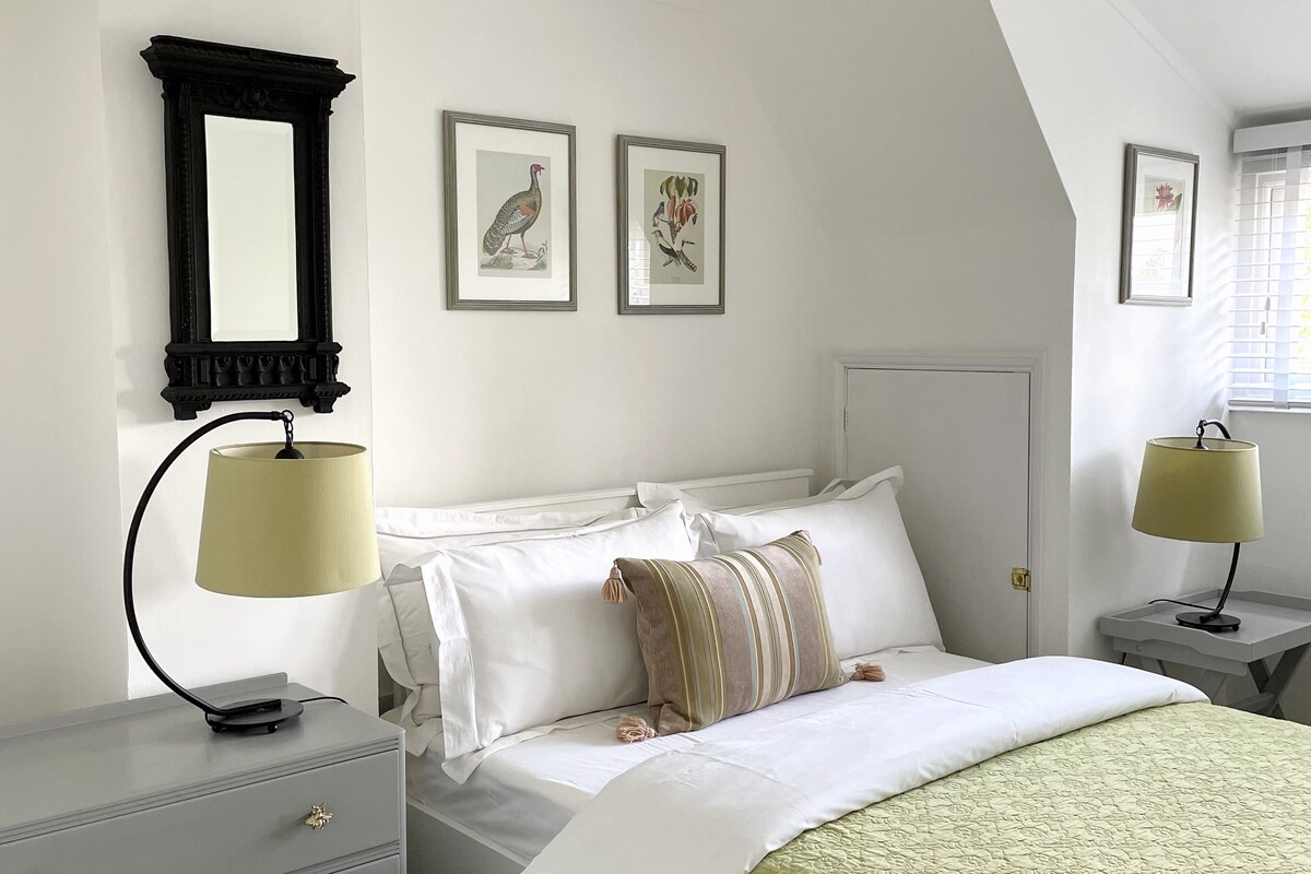 מיטה 3 עם מיטה זוגית.