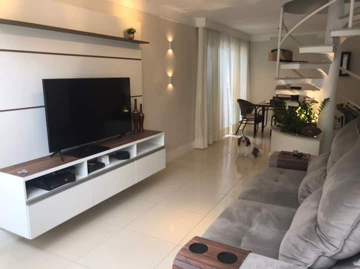 Apartamento 2 quartos, com piscina