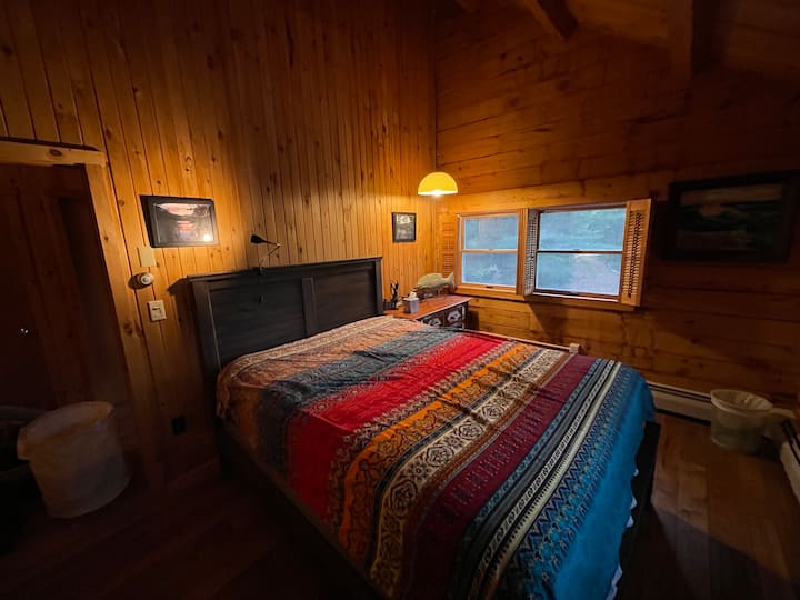 Dormitorio #3 del segundo piso, con capacidad para dos personas. 