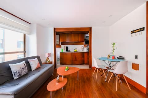 Top performing Airbnb: Lovely & Cozy Quinta Camacho in Chapinero