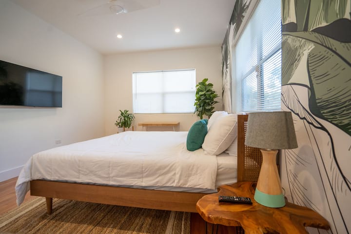 Основна спалня 1 Суперголямо двойно легло