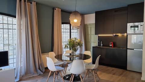 Top Airbnb: Tierra Boutique, Family Apartment in Biescas