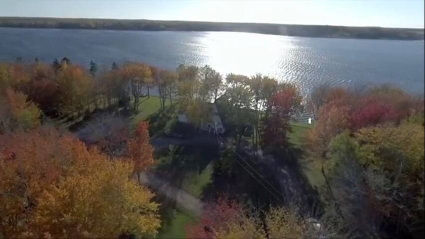 The Lake House on Square Lake gallery image 3