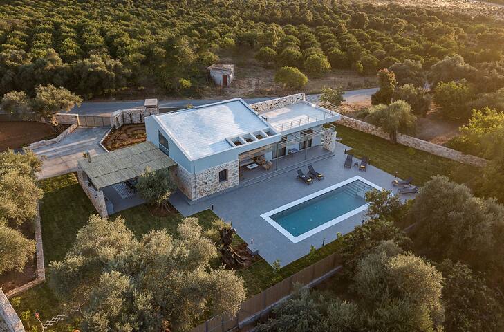 Athena Elea: Private villa in nature near Chania gallery image 2