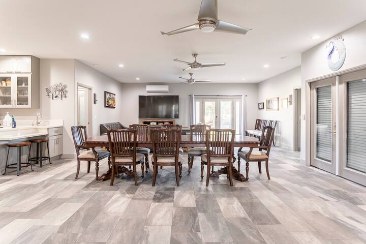 INDIGO OASIS in the Las Vegas desert gallery image 2