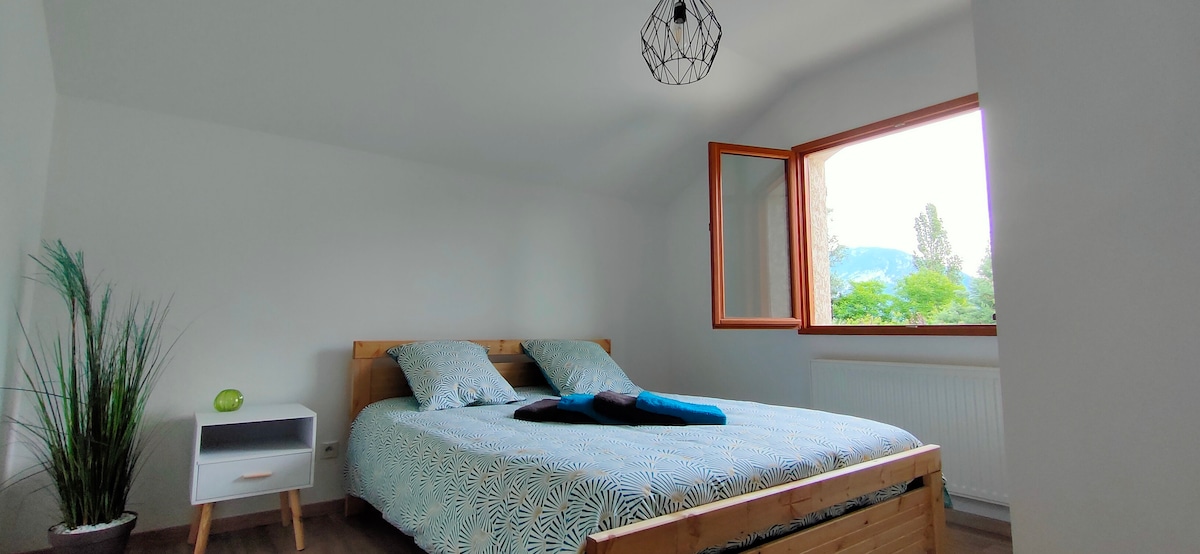 Spavaća soba 1 krevet 160x200